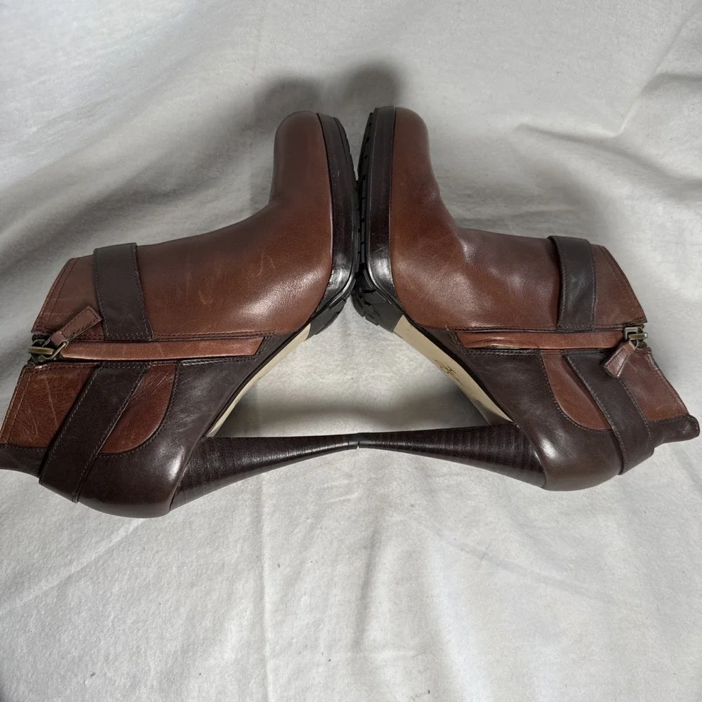 Cole Haan Ankle Boots High Heel Booties 2 Tone Brown Leather Side Zip Buckle 7.5